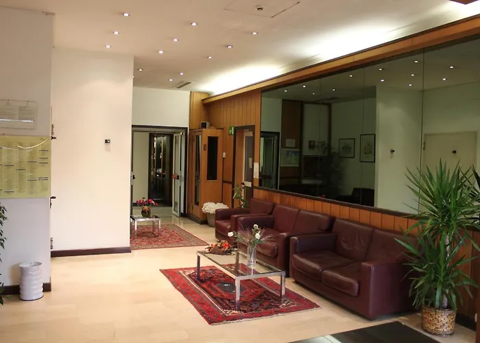 福尔图纳酒店 酒店